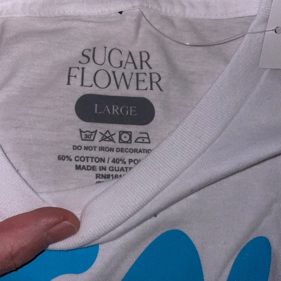 Sugar Flower crop top - Picture 2 of 4